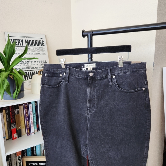 Madewell Petite Black High Rise Slim Crop Boyfriend Jeans - Picture 3 of 4